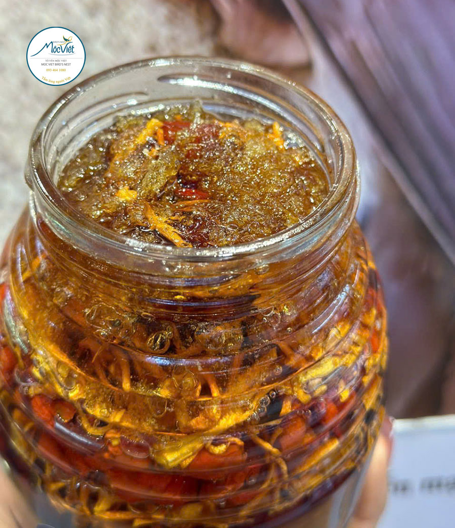 Mật ong ngâm tổ yến