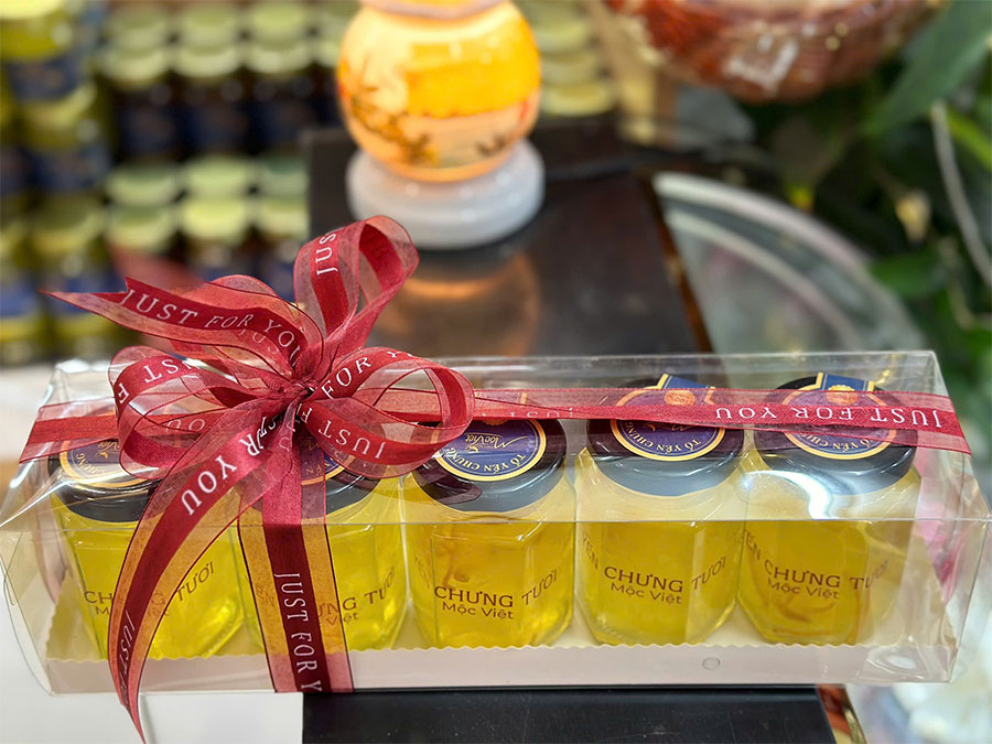 Yến chưng tươi nóng