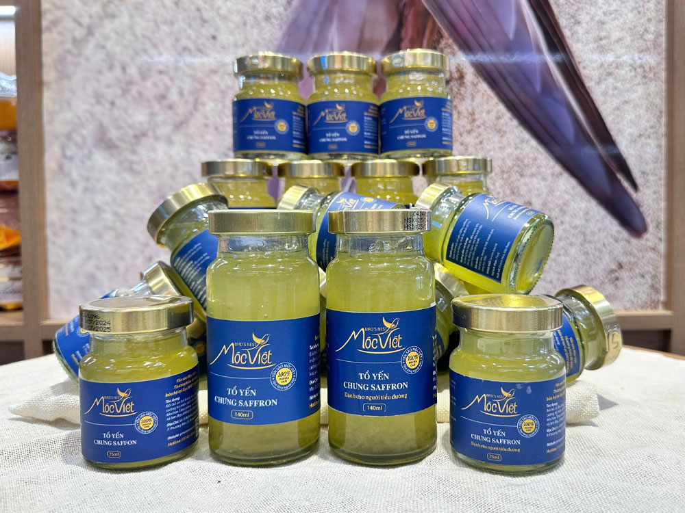 Tổ yến chưng saffron