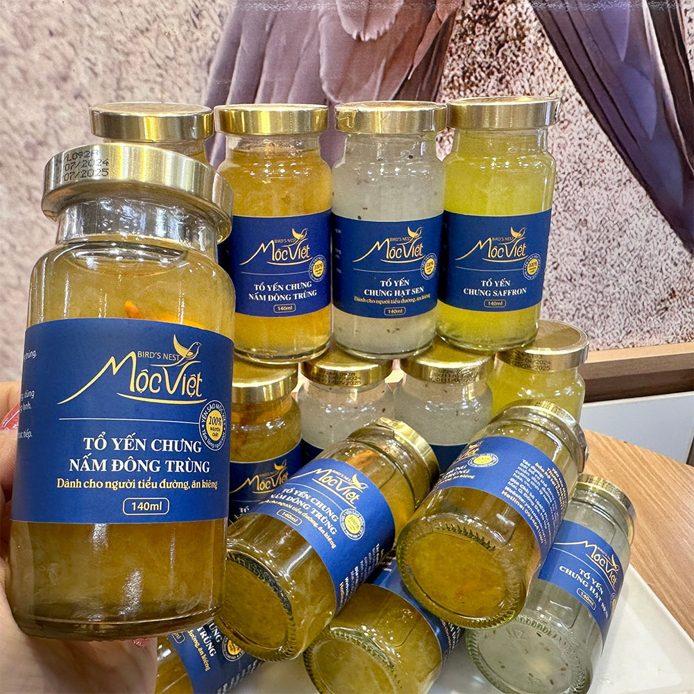 Tổ yến chưng nấm đông trùng