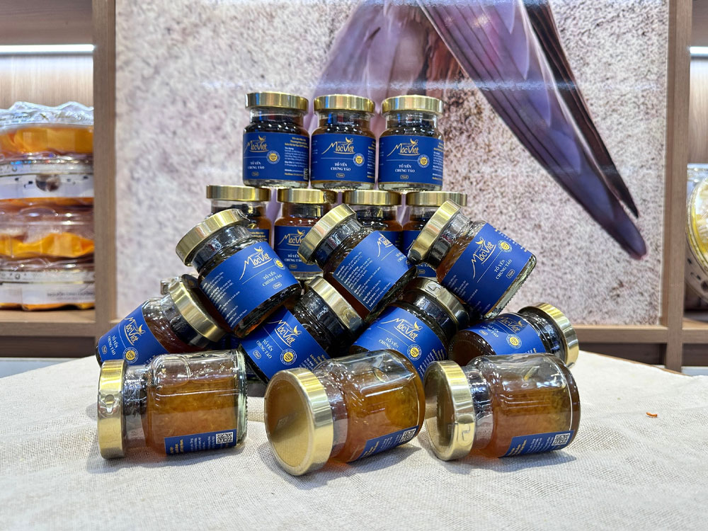 Tổ yến chưng táo đỏ 75ml